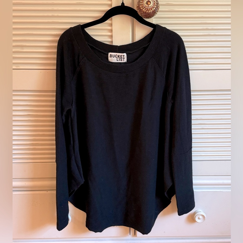 BUCKETLIST Women's Black Sweater, Loose fitting, Medium